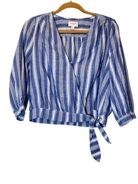 Everly Women's Striped V-Neck  Wrap Blouse Size M Blue White  Preppy Coastal